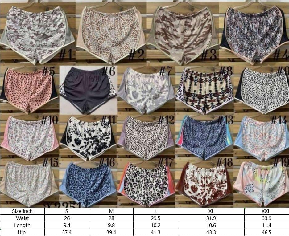 Women’s shorts. Size 2xl in black cow print