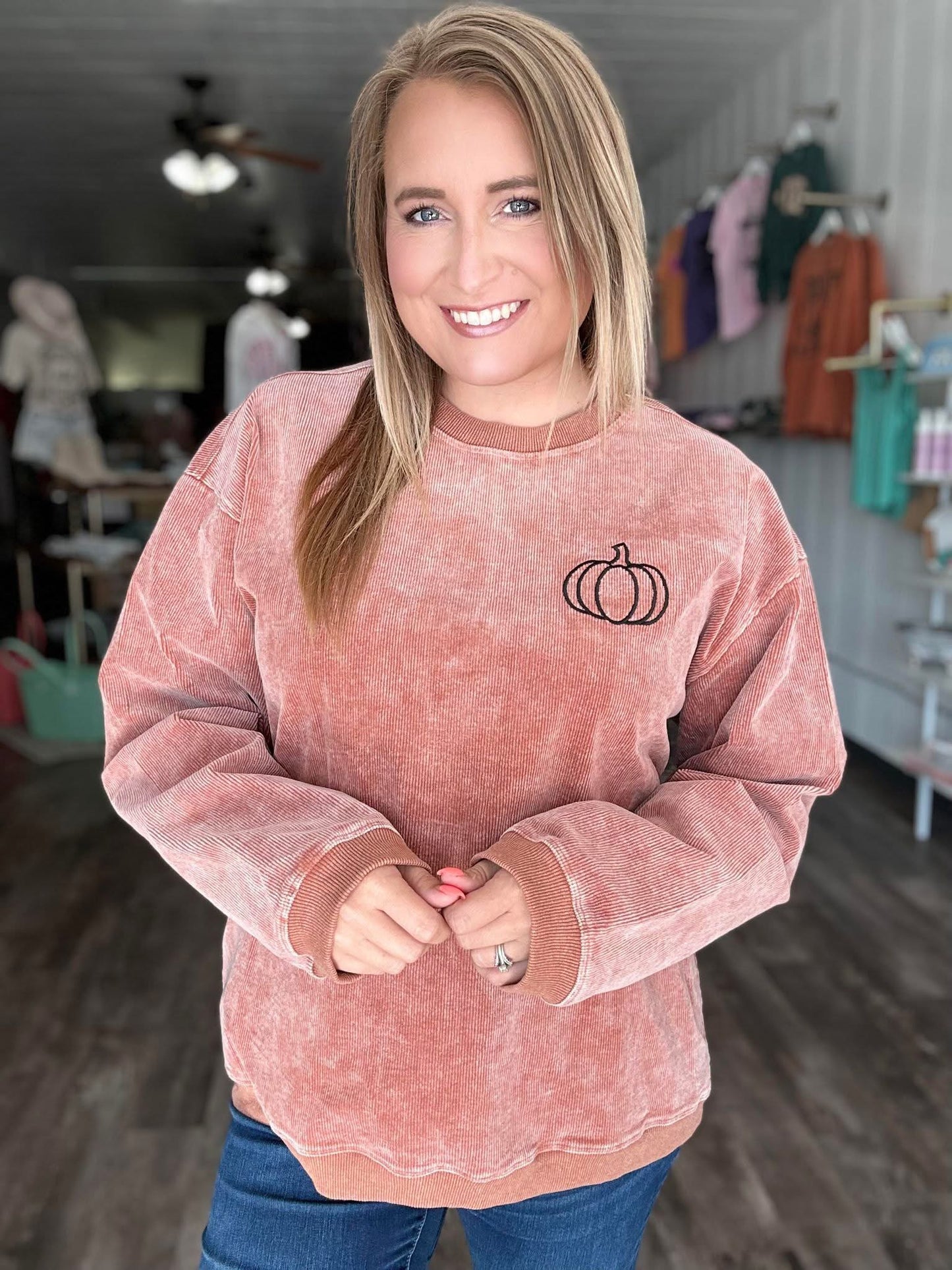 2xl oversized corded crewneck w/ embroidered pumpkin
