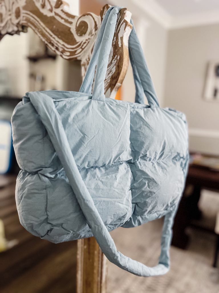 Puffer take along bag